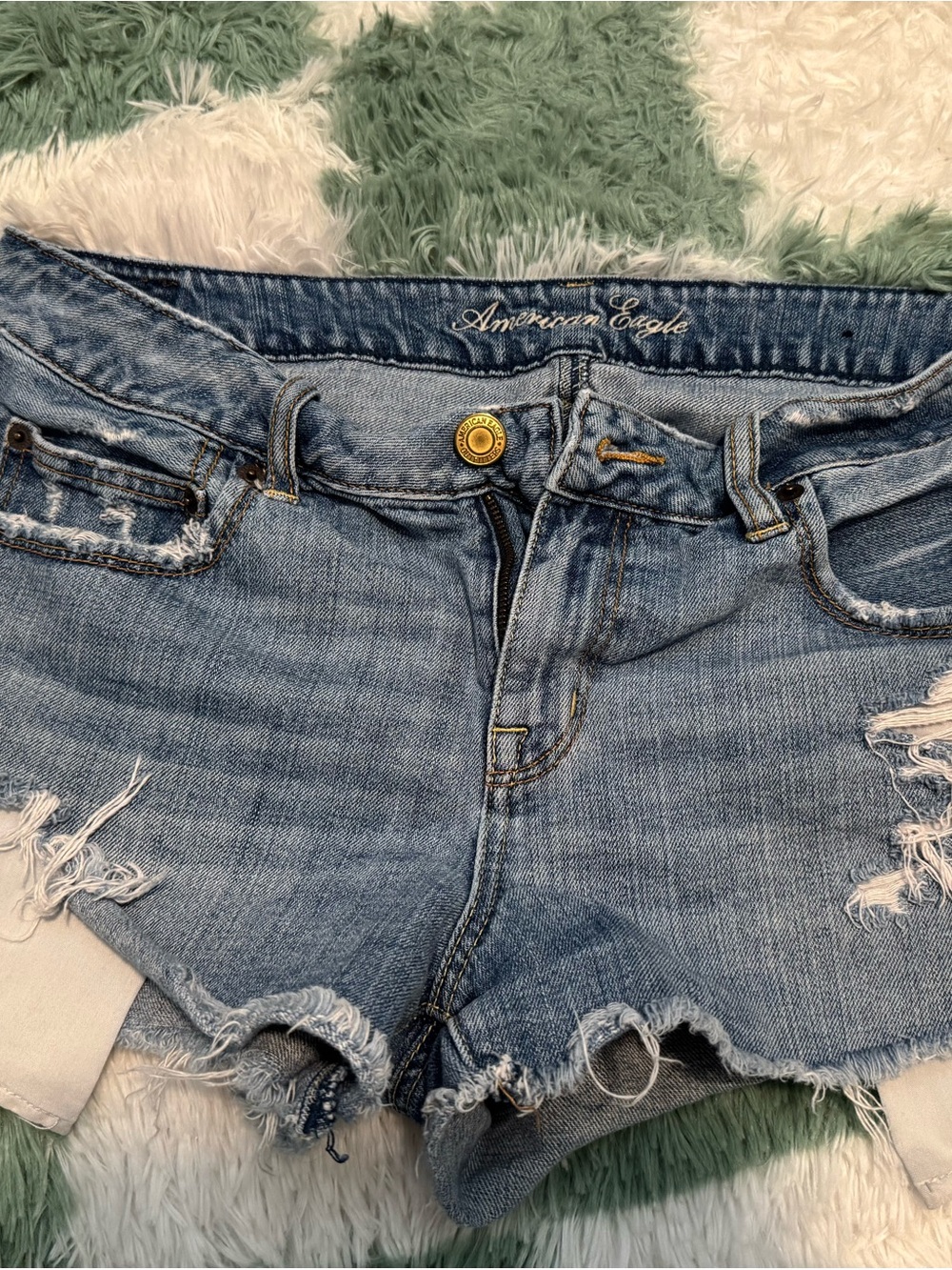 Women’s American Eagle Outfitters Light Blue Distressed Denim Shorts